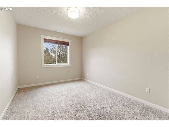 1749 Se MARION St, Portland, OR 97202