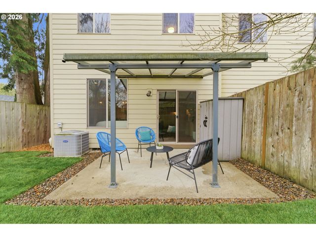 1749 Se MARION St, Portland, OR 97202