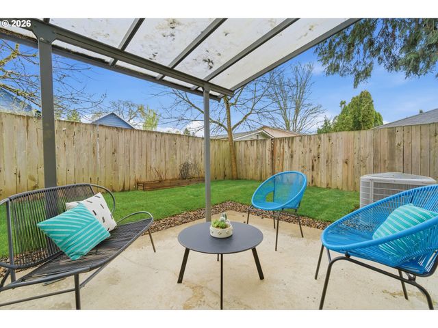 1749 Se MARION St, Portland, OR 97202