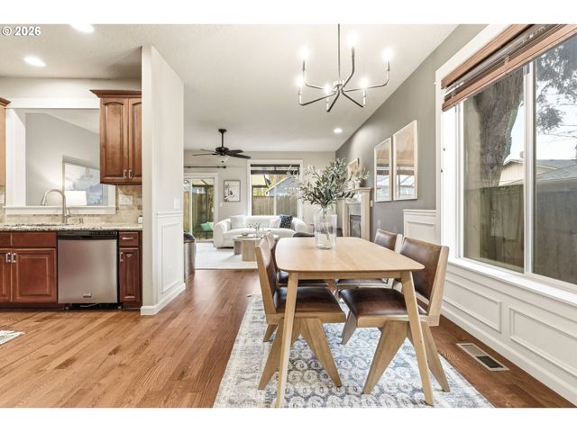 1749 Se MARION St, Portland, OR 97202