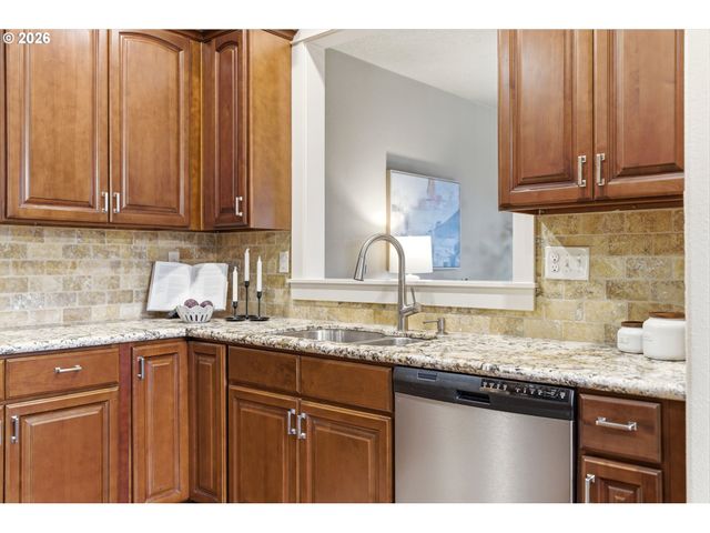 1749 Se MARION St, Portland, OR 97202