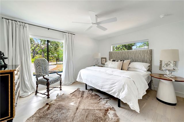 645 Flamevine Lane, Vero Beach, FL 32963