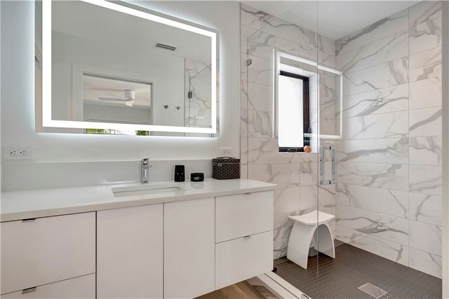 645 Flamevine Lane, Vero Beach, FL 32963