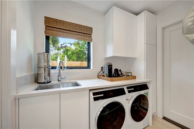 645 Flamevine Lane, Vero Beach, FL 32963