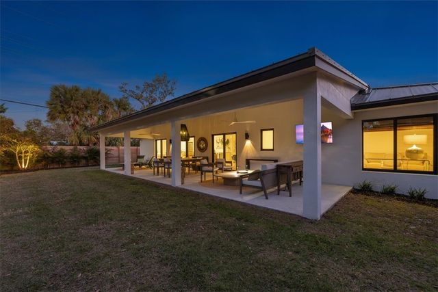 645 Flamevine Lane, Vero Beach, FL 32963