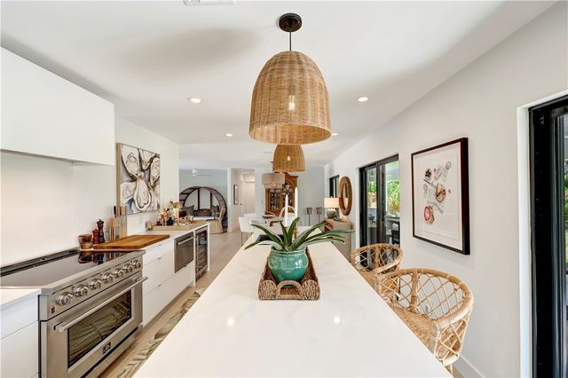 645 Flamevine Lane, Vero Beach, FL 32963