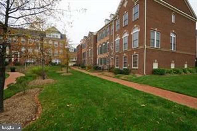 7981 RESERVE WAY, Vienna, VA 22182