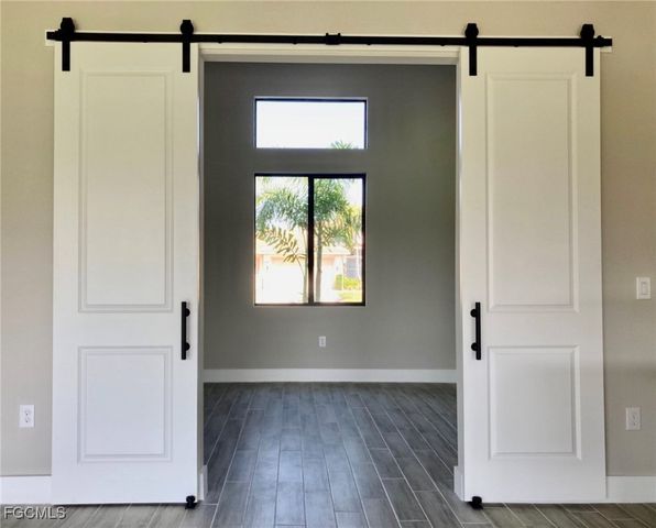 4615 SW 14th PL, Cape Coral, FL 33914