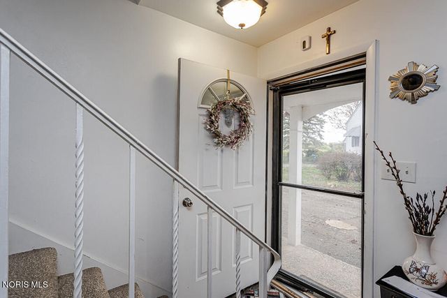 3693 Lakepointe Drive, Northwood, OH 43619