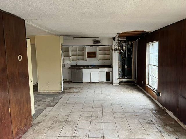 6526 Oleta Drive, Dallas, TX 75217