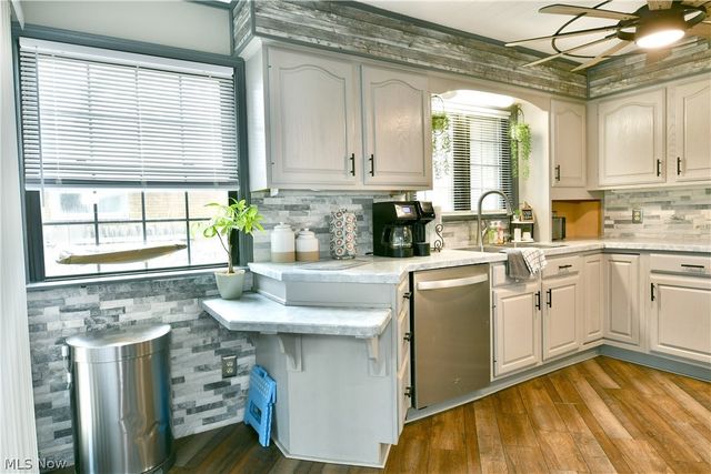 1982 Wendy Lane, Poland, OH 44514