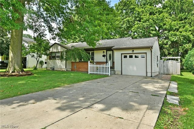 1982 Wendy Lane, Poland, OH 44514