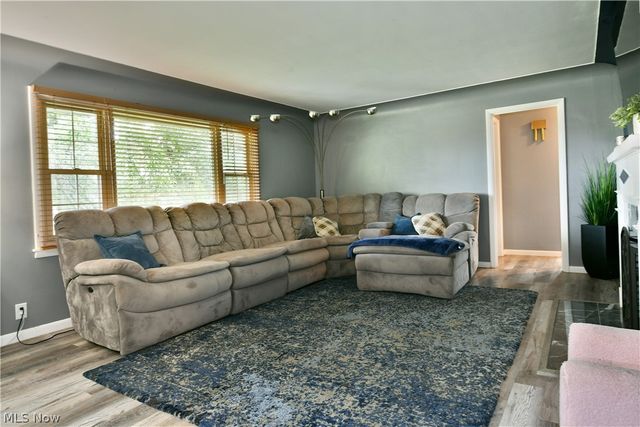 1982 Wendy Lane, Poland, OH 44514