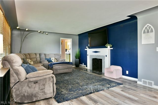1982 Wendy Lane, Poland, OH 44514