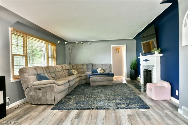 1982 Wendy Lane, Poland, OH 44514