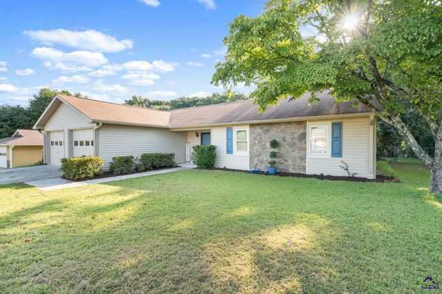 107 Turtle Dove Court, Warner Robins, GA 31088