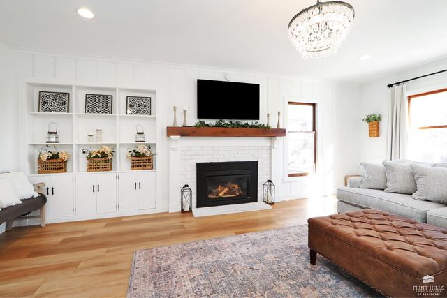 2303 College Avenue, Manhattan, KS 66502