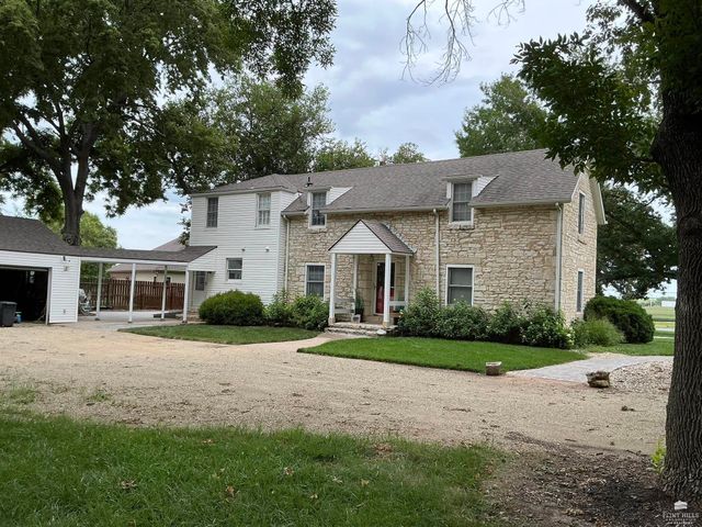 2303 College Avenue, Manhattan, KS 66502