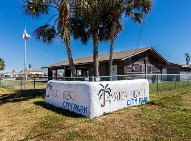 16700 Moby Dick, Jamaica Beach, TX 77554