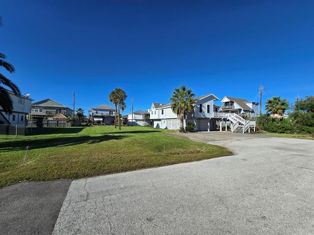 16700 Moby Dick, Jamaica Beach, TX 77554