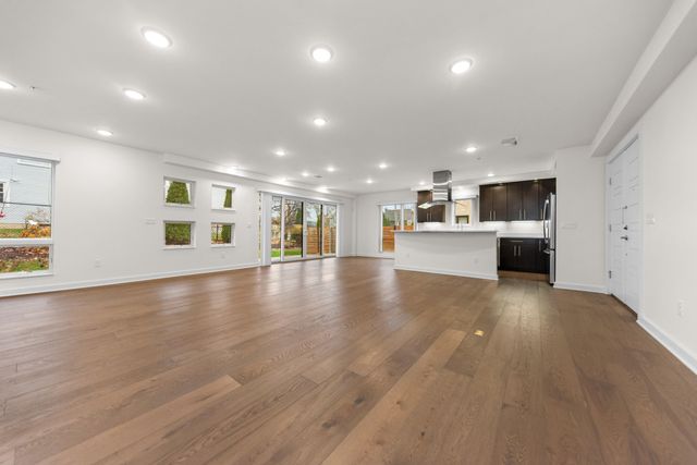 450-462 W Stadium Boulevard, Ann Arbor, MI 48103