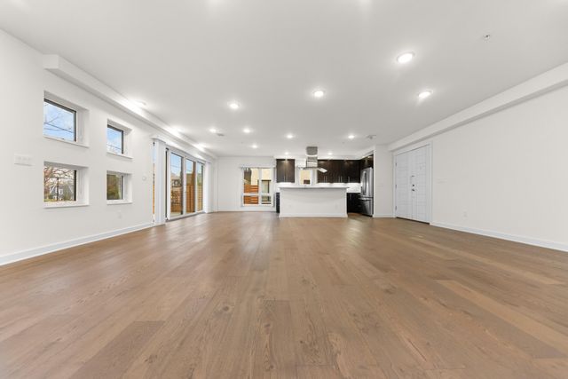 450-462 W Stadium Boulevard, Ann Arbor, MI 48103