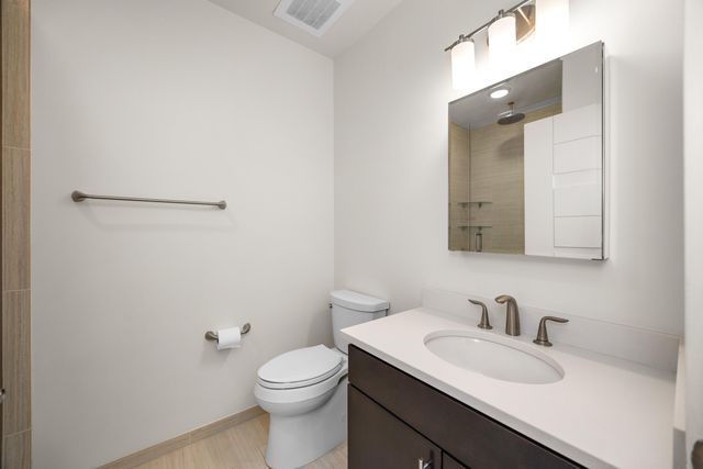 450-462 W Stadium Boulevard, Ann Arbor, MI 48103