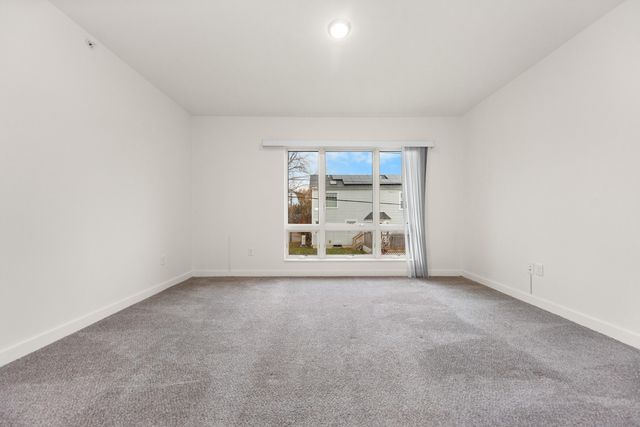 450-462 W Stadium Boulevard, Ann Arbor, MI 48103