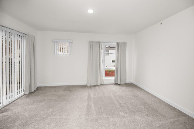 450-462 W Stadium Boulevard, Ann Arbor, MI 48103