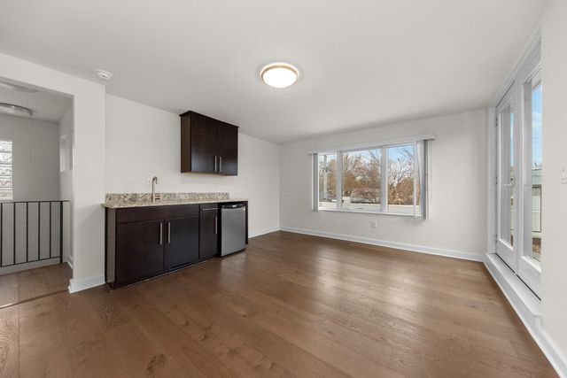 450-462 W Stadium Boulevard, Ann Arbor, MI 48103