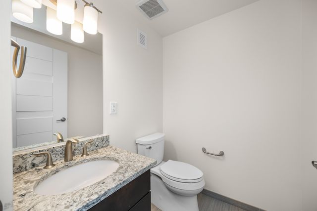 450-462 W Stadium Boulevard, Ann Arbor, MI 48103