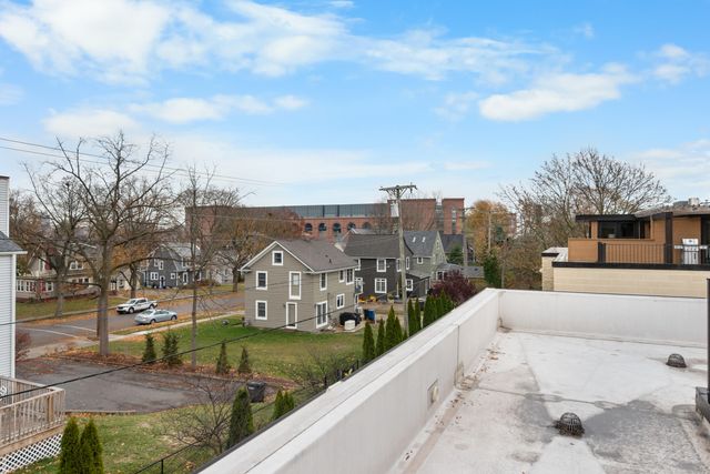 450-462 W Stadium Boulevard, Ann Arbor, MI 48103