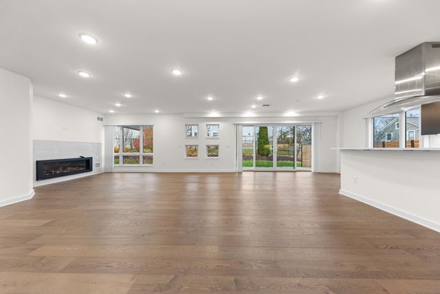 450-462 W Stadium Boulevard, Ann Arbor, MI 48103