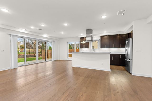 450-462 W Stadium Boulevard, Ann Arbor, MI 48103