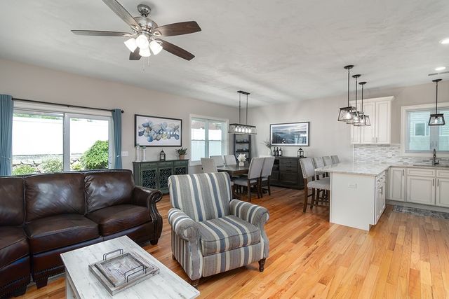 81 Batcheller Avenue, Cranston, RI 02920