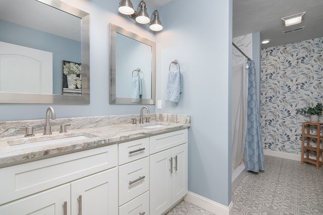 81 Batcheller Avenue, Cranston, RI 02920