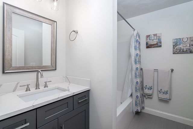 81 Batcheller Avenue, Cranston, RI 02920