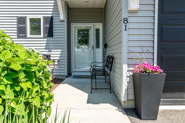 81 Batcheller Avenue, Cranston, RI 02920