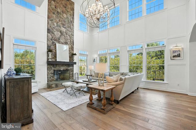 40488 WINDCROFT LN, Aldie, VA 20105