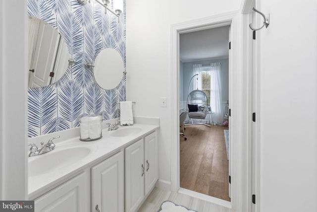 40488 WINDCROFT LN, Aldie, VA 20105