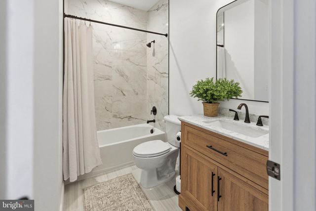 40488 WINDCROFT LN, Aldie, VA 20105