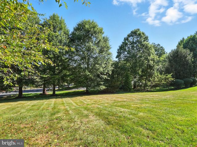 40488 WINDCROFT LN, Aldie, VA 20105