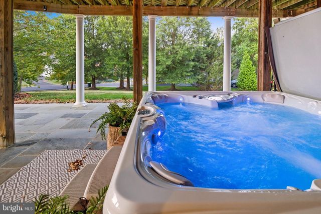 40488 WINDCROFT LN, Aldie, VA 20105