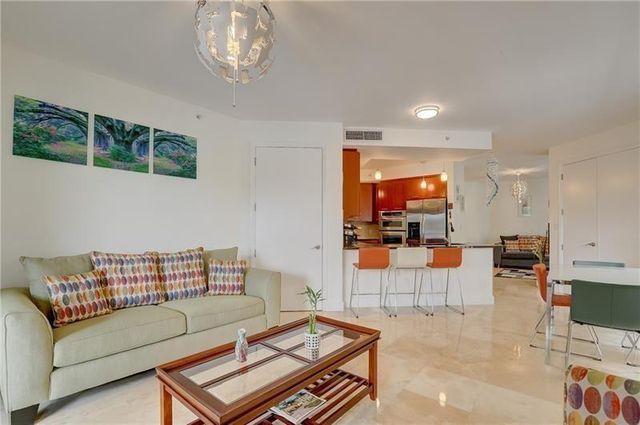 2409 N Ocean Boulevard 427, Fort Lauderdale, FL 33305