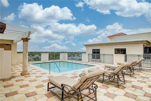 2409 N Ocean Boulevard 427, Fort Lauderdale, FL 33305