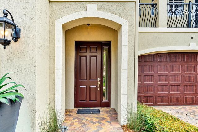 144 Tierra Lane 11, Jupiter, FL 33477