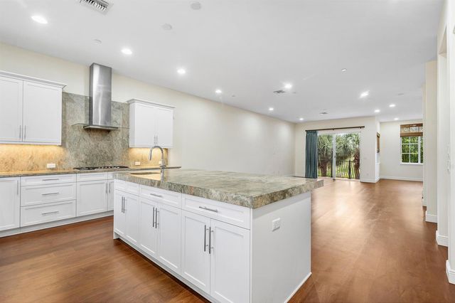 144 Tierra Lane 11, Jupiter, FL 33477