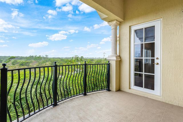 144 Tierra Lane 11, Jupiter, FL 33477