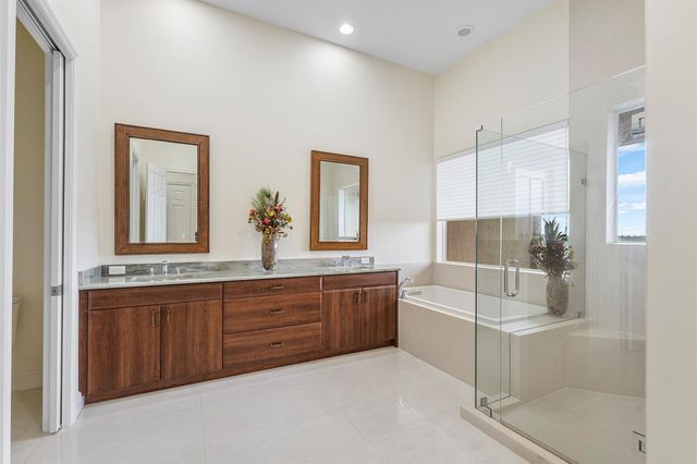 144 Tierra Lane 11, Jupiter, FL 33477
