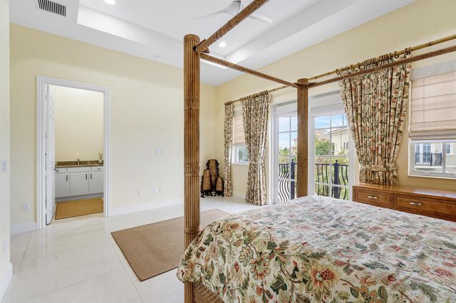 144 Tierra Lane 11, Jupiter, FL 33477